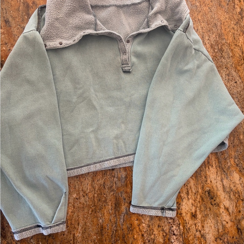 Urban Outfitters Gray Knit Top